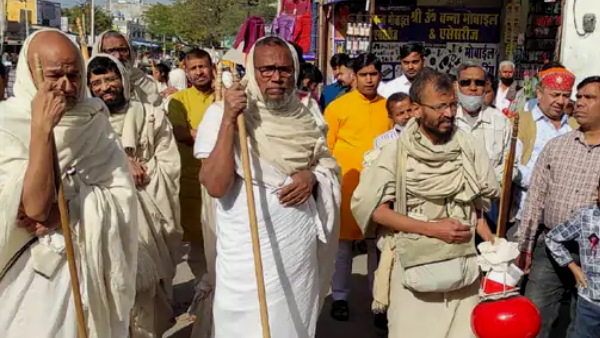 दीक्षा का उम्र से संबंध नहीं दीक्षा का उम्र से संबंध नहीं