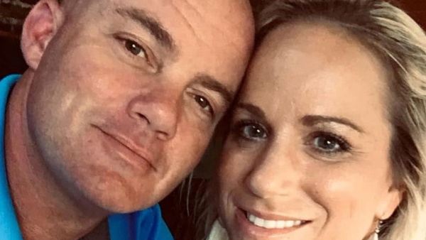 किया कई छात्रों का शोषण