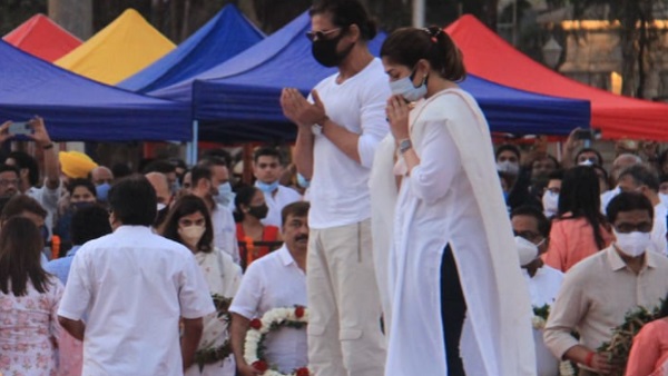 'शाहरुख स्टार हैं, इसलिए इसको धर्म से नहीं जोड़ा जा सकता' 'शाहरुख स्टार हैं, इसलिए इसको धर्म से नहीं जोड़ा जा सकता'