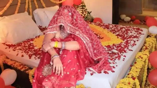 एक साल पहले हुई थी शादी, सुहागरात के बाद छोड़कर चली गई पत्नी एक साल पहले हुई थी शादी, सुहागरात के बाद छोड़कर चली गई पत्नी