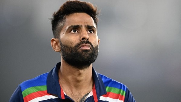 टीम प्रबंधन पर निर्भर करता है कि कौन खेलेगा