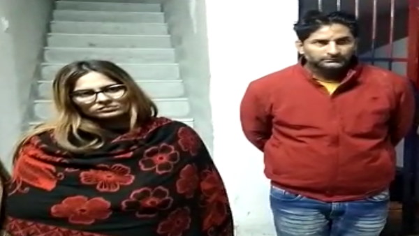 छत से नीचे गिरकर हुई अचेत छत से नीचे गिरकर हुई अचेत