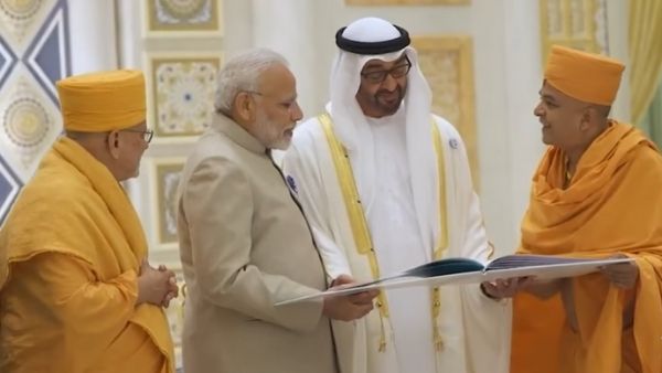 अबू धाबी में बन रहा है मंदिर