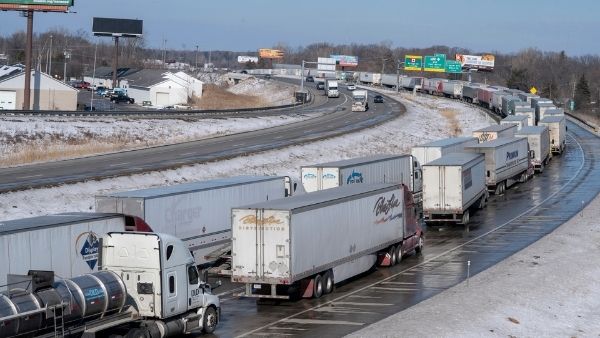 आंदोलनकारियों पर थर्ड डिग्री