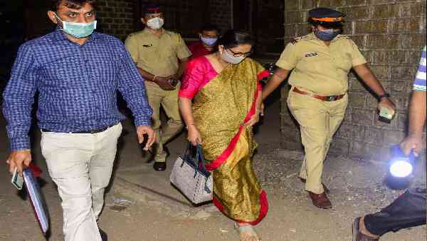 संजय राउत इतने परेशान क्यों हैं ?