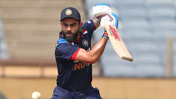 कोहली और पंत ने लगाए अर्धशतक