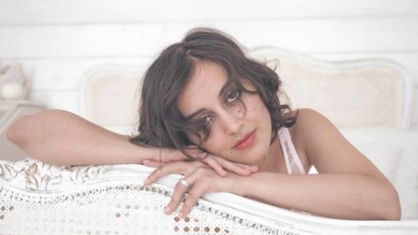 19 साल की होने पर उठाया यह कदम 19 साल की होने पर उठाया यह कदम