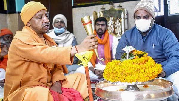 सीएम योगी की सीट पर कब होगा मतदान