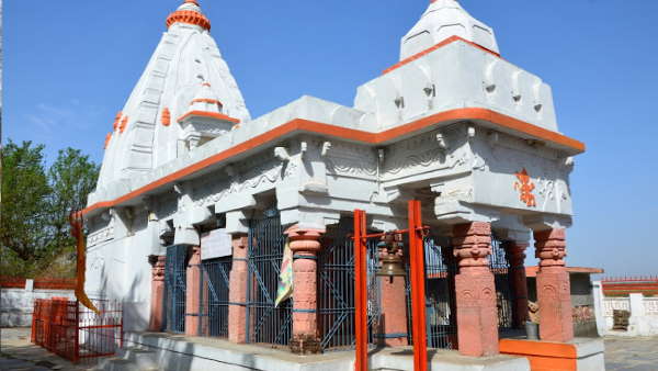 आदिकाल से स्थित हैं गंधेश्वर महादेव आदिकाल से स्थित हैं गंधेश्वर महादेव