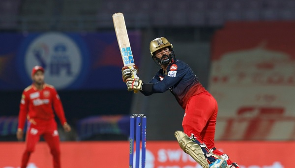 दिनेश कार्तिक फिनिशिंग में जम रहे हैं- दिनेश कार्तिक फिनिशिंग में जम रहे हैं-