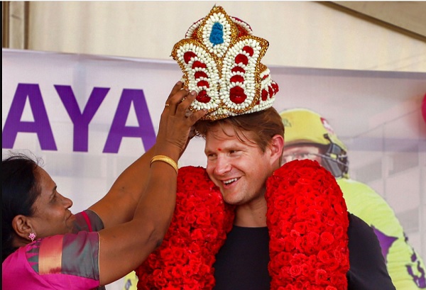 सिर्फ दो महीने के भीतर ही जॉब छोड़ दी- सिर्फ दो महीने के भीतर ही जॉब छोड़ दी-