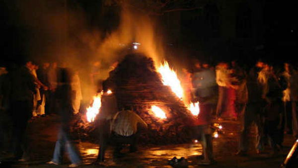 होलिका पूजन मंत्र 