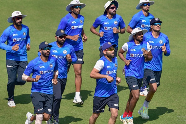 विराट कोहली और ऋषभ पंत चौथे और छठे नंबर पर