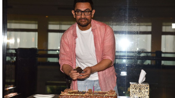 उनका परिवार उनके जन्मदिन समारोह के लिए उनके घर आएगा