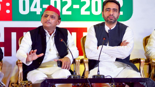 पिछली बार ऐसे थे समीकरण पिछली बार ऐसे थे समीकरण