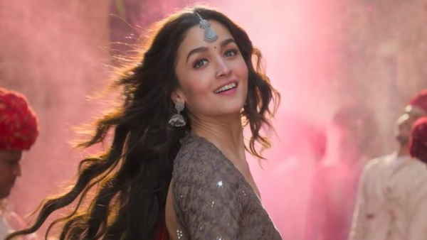 आलिया बोलीं - इंस्टाग्राम ग्रिड जैसी किसी चीज के आधार पर धारणाएं न बनाएं आलिया बोलीं - इंस्टाग्राम ग्रिड जैसी किसी चीज के आधार पर धारणाएं न बनाएं