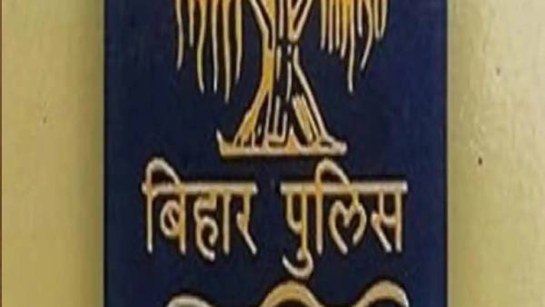 थर्ड जेंडरों के लिए पुलिस सेवा में सीट आरक्षित
