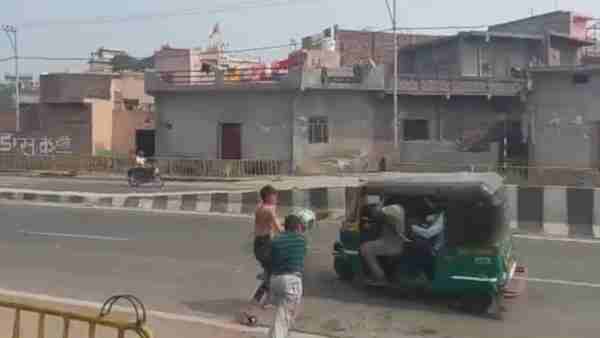 काठा गांव का है वायरल वीडियो