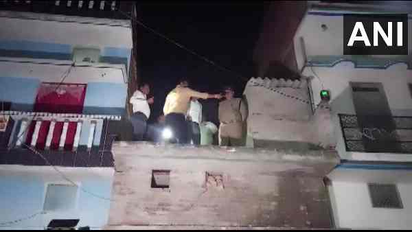 चुनाव में बीजेपी का प्रचार कर रहा था बाबर