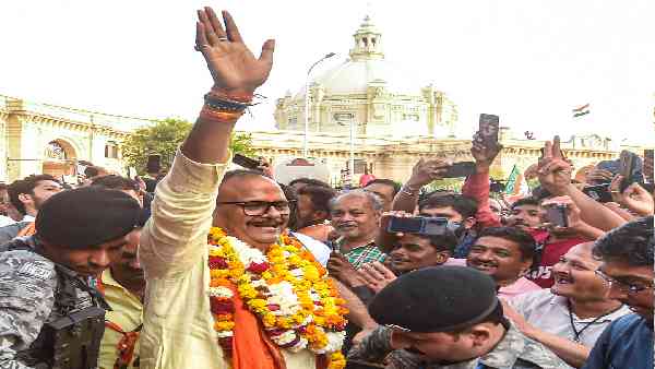 पिछली सरकार में कानून मंत्री थे ब्रजेश पाठक
