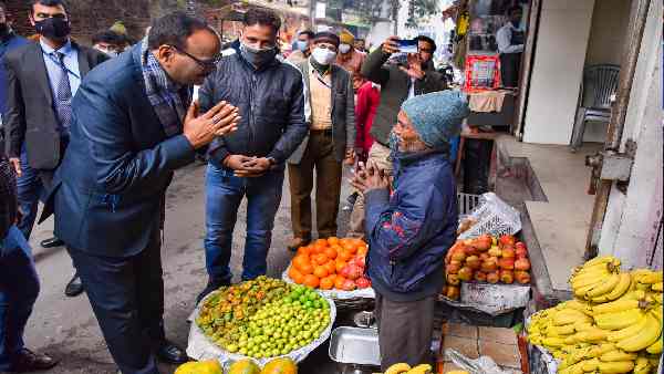 बसपा से दो बार सांसद रह चुके हैं