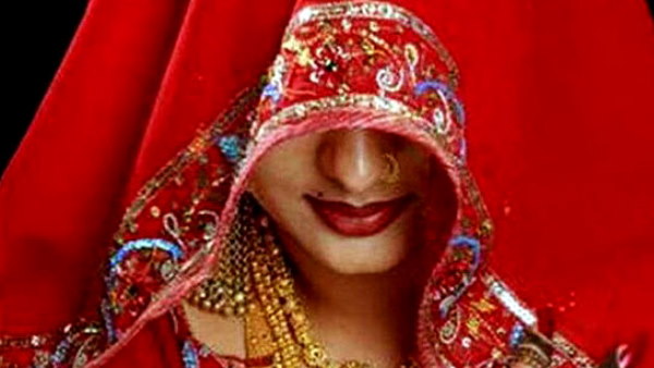 संबंध बनाने के दौरान पत्नी ने पति के प्राइवेट पार्ट को काटा संबंध बनाने के दौरान पत्नी ने पति के प्राइवेट पार्ट को काटा