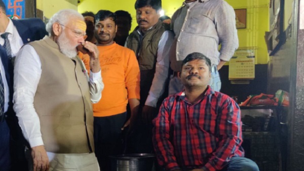 मोदी को दुकान पर देख हैरान रह गया 'पप्पू चायवाला'