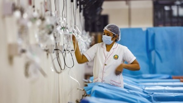 178.29 करोड़ वैक्सीन की खुराद दी गई 178.29 करोड़ वैक्सीन की खुराद दी गई