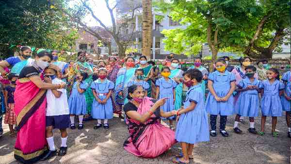 भारत में कोरोना की चौथी लहर नहीं आएगी-वायरोलॉजिस्ट