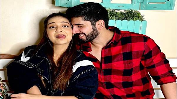 वरुण के साथ चार साल का रिश्ता खत्म