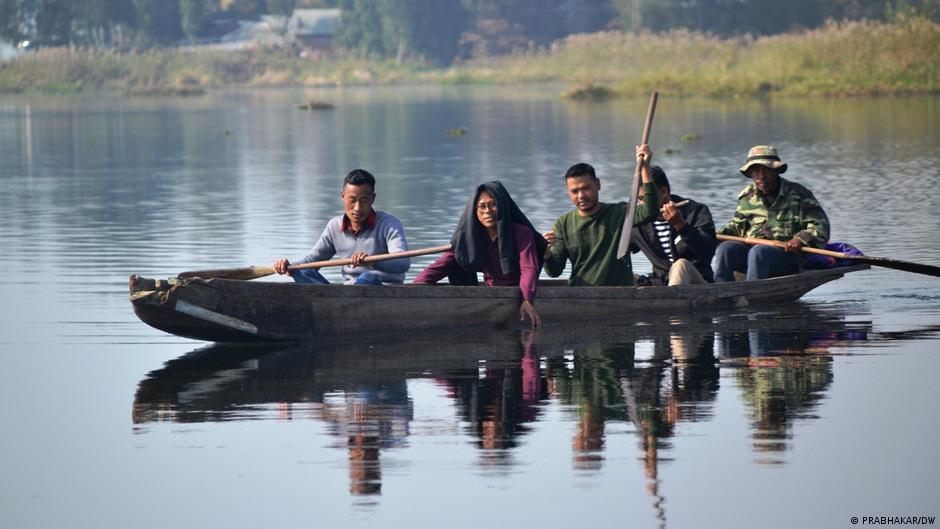 मणिपुर की लोकटक झील मणिपुर की लोकटक झील