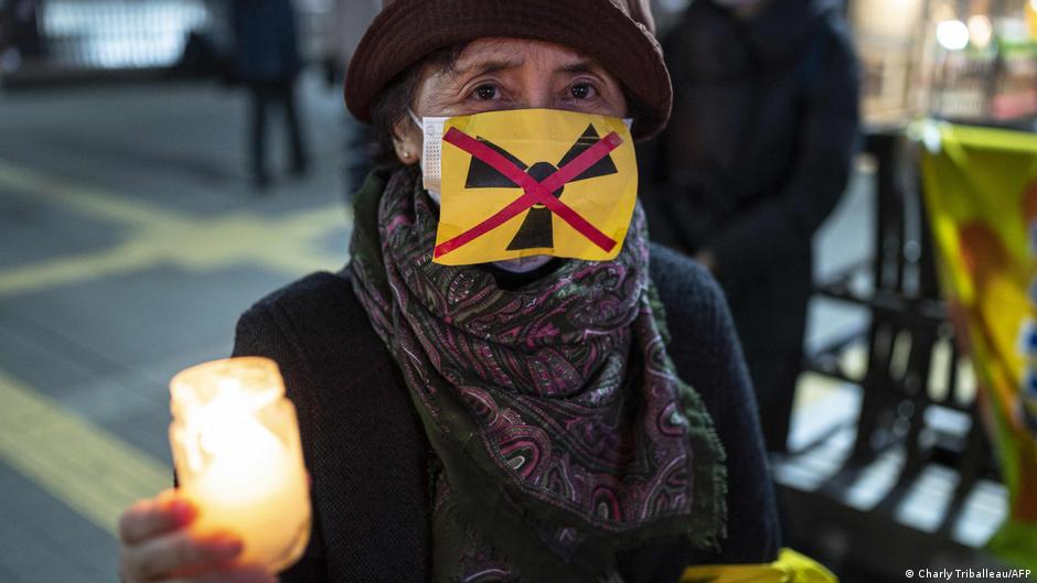 फुकुशिमा हादसे की वर्षगांठ पर टोक्यो में कैंडल विजिल