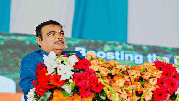 मैं महत्वाकांक्षी नहीं हूं- नितिन गडकरी मैं महत्वाकांक्षी नहीं हूं- नितिन गडकरी