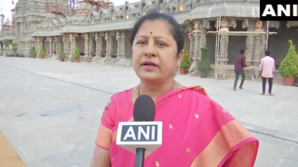 एक दिन में बनाई गईं 500 मूर्तियां 