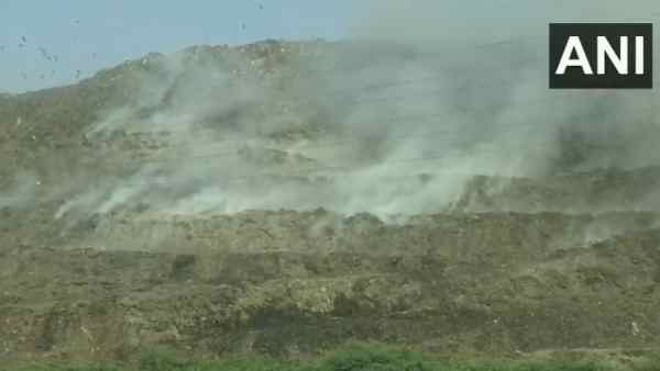 Smoke continues to rise from the Ghazipur landfill Smoke continues to rise from the Ghazipur landfill