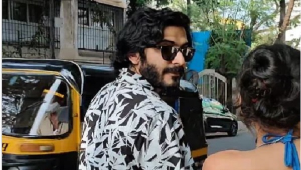 Mystery Girl के साथ दिखे अनिल कपूर के बेटे हर्षवर्धन Mystery Girl के साथ दिखे अनिल कपूर के बेटे हर्षवर्धन