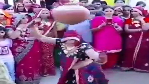  श्रीगंगानगर जिला कलेक्टर रुक्मणी रियार ने देखा वीडियो