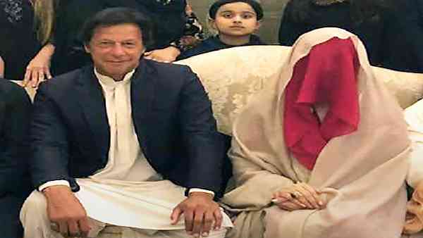 इमरान के आवास पर जलाए जा रहे हैं मुर्गे- विपक्ष