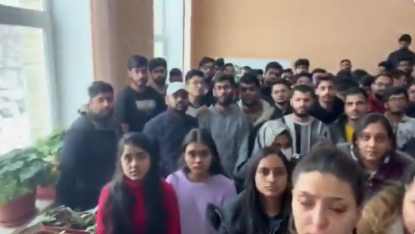 'कुछ विदेशी बाहर गए तो उन्हें गोली मारी दी'