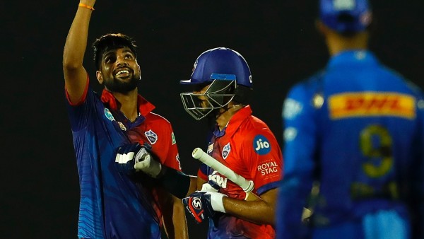 रोहित पर लगा 12 लाख का जुर्माना