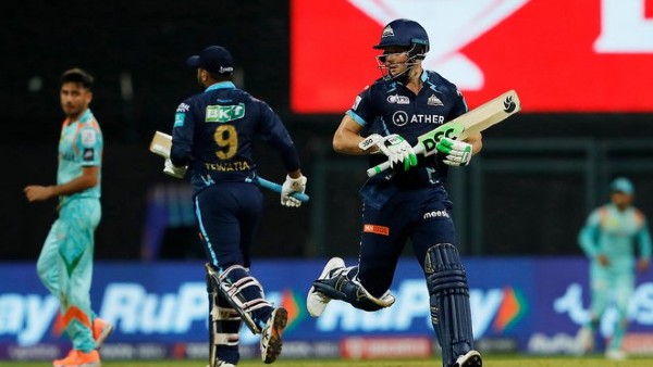 ऐसा था आखिरी ओवर का रोमांच