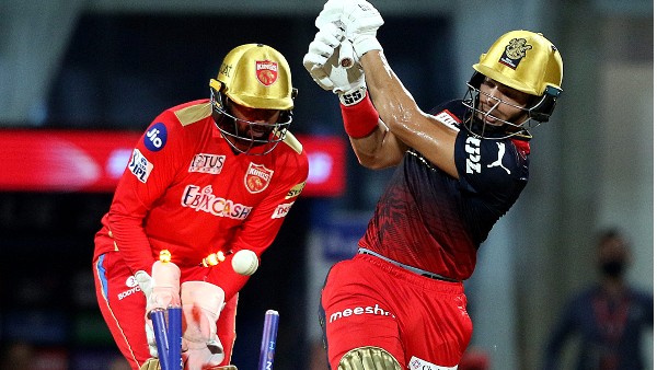 अनुज रावत (आरसीबी)