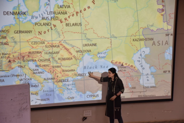 जगदलपुर और रायपुर के युवाओं को वाट्सएप ग्रुप के जरिए जोड़ा