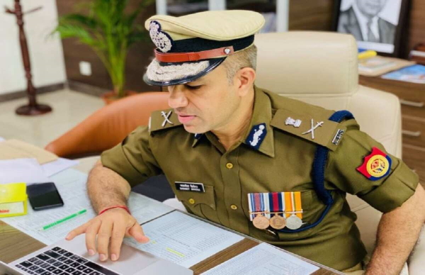 5. आईपीएस नवनीत सिकेरा ( ips navneet sikera )