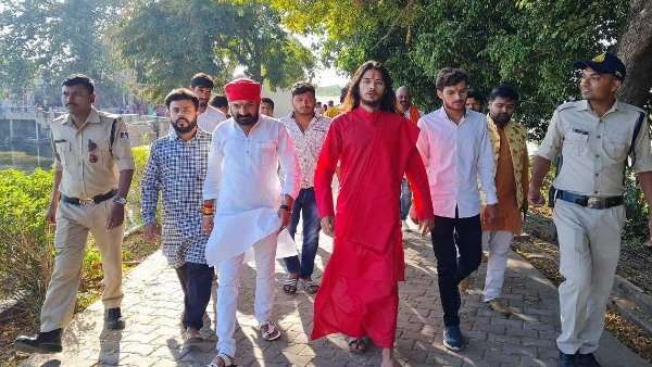 विरोध करने पर पीड़िता को पीटा भी गया विरोध करने पर पीड़िता को पीटा भी गया