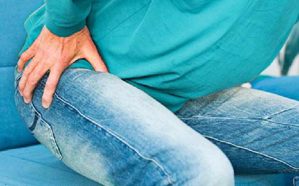 लड़खड़ाती चाल से हुआ संदेह