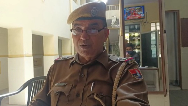 रात दो बजे तक बारात नहीं आई