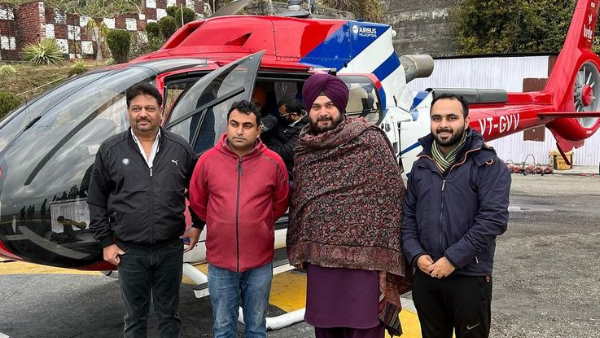 सिद्धू के पास गाड़ियां कौन कौन सी हैं?