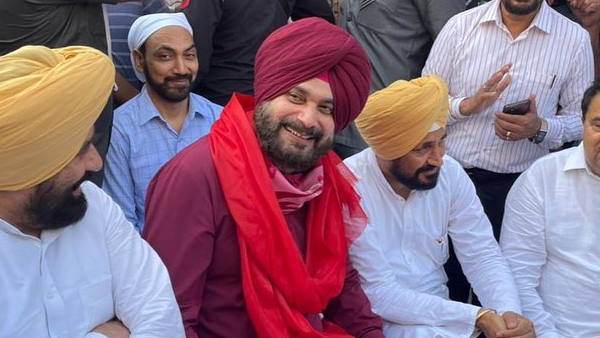 अब क्या होगा सिद्धू का अगला कदम