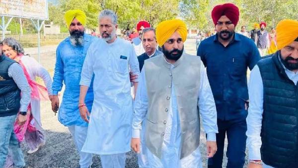 भगवंत मान ने अफसरों को हड़काया